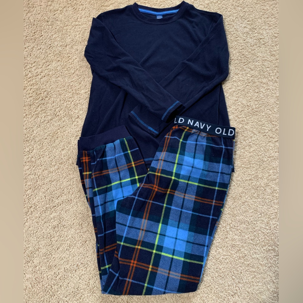 Old Navy boys pajamas